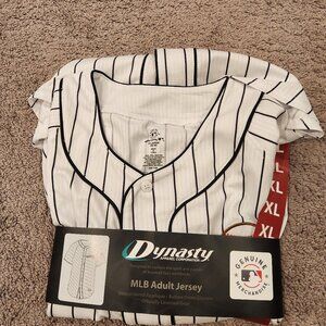 NWT • dynasty • San Francisco giants jersey